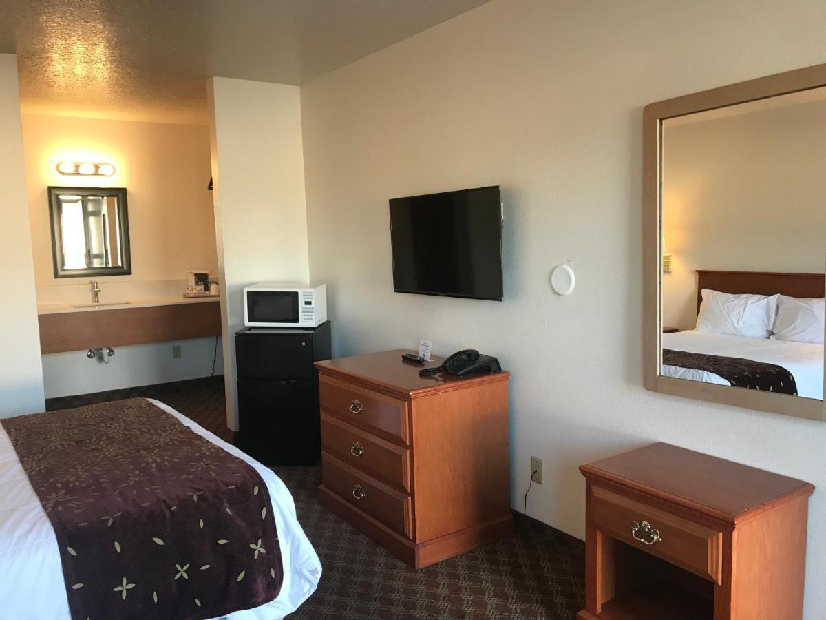 Woodburn Inn Luaran gambar