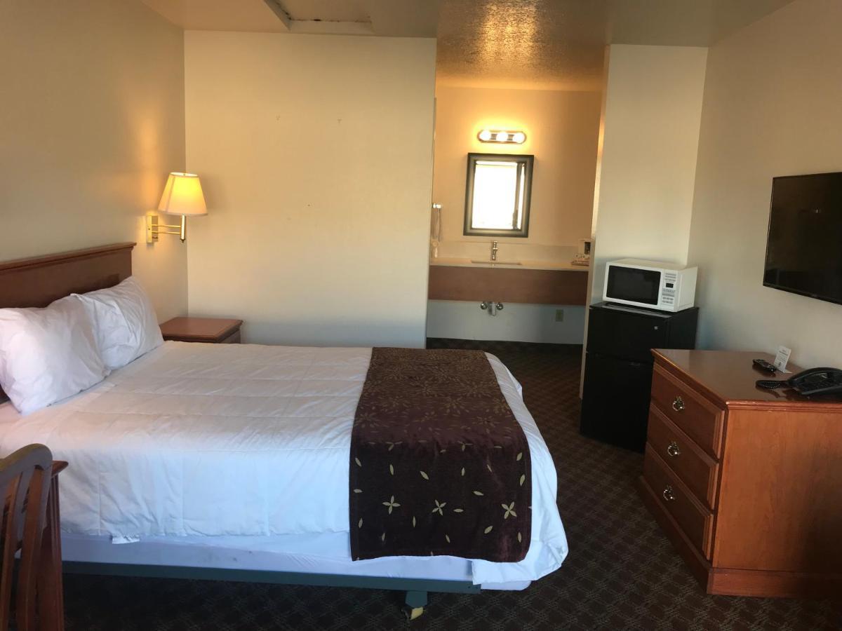 Woodburn Inn Luaran gambar