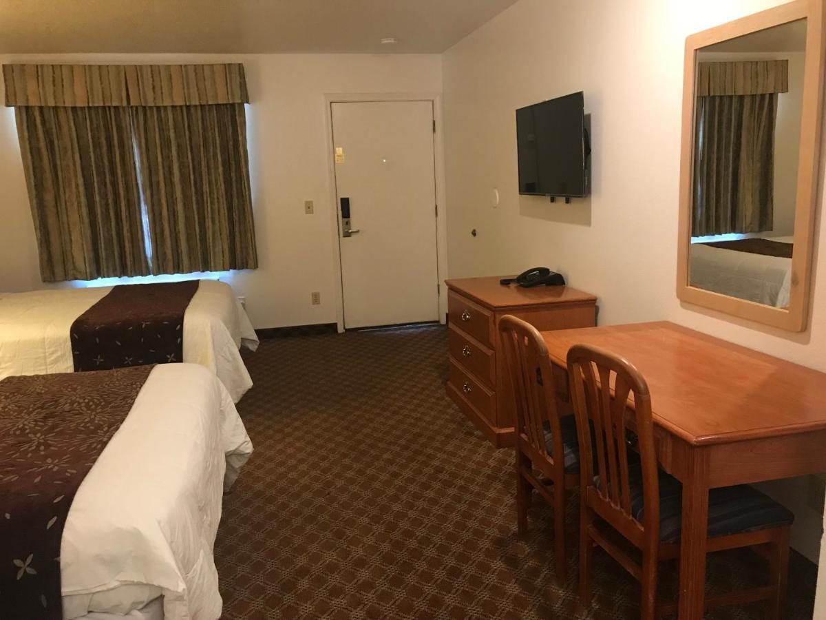 Woodburn Inn Luaran gambar