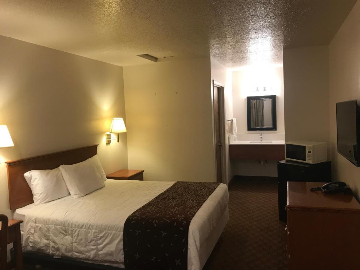 Woodburn Inn Luaran gambar