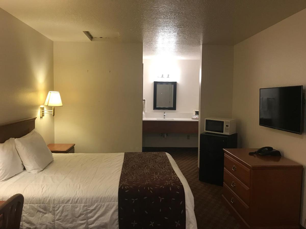 Woodburn Inn Luaran gambar